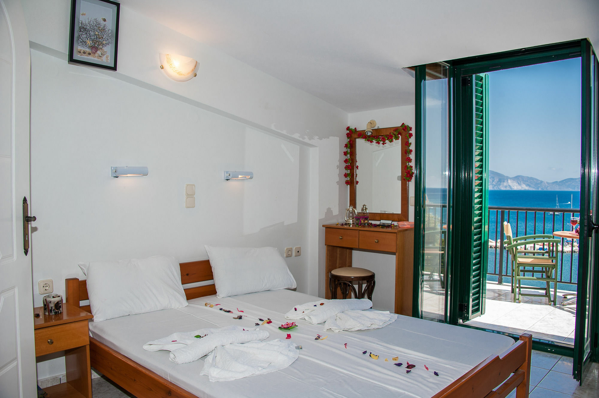 Karmiris Studios And Apartments Keri Zewnętrze zdjęcie